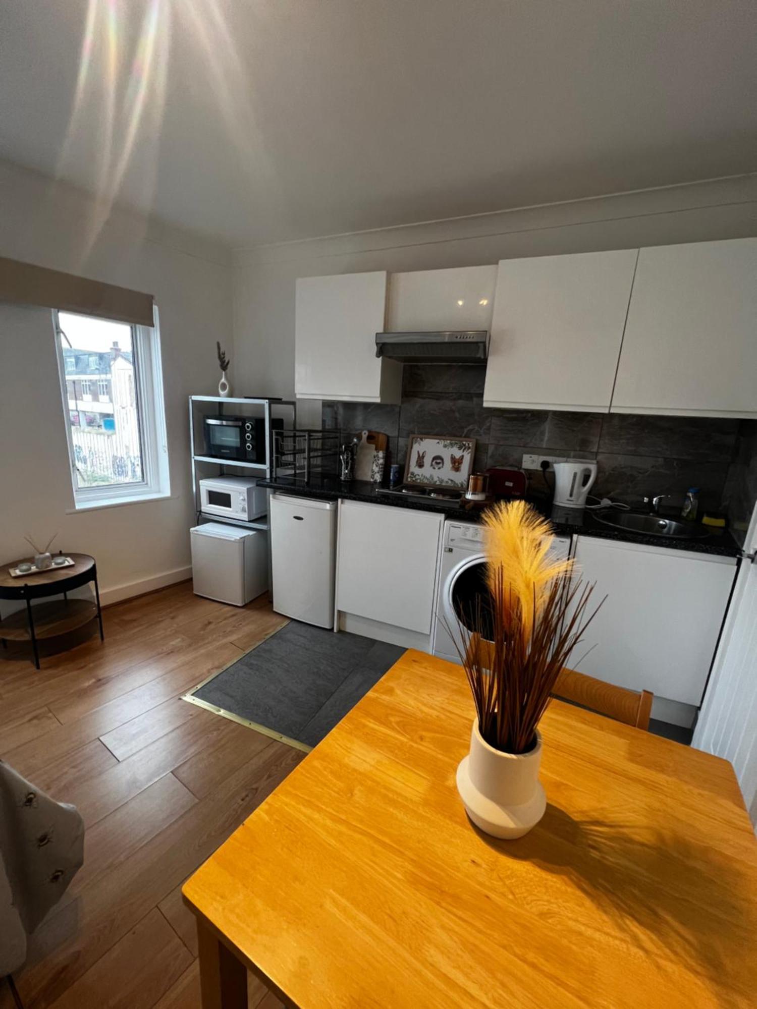 Flat In London Appartement Buitenkant foto