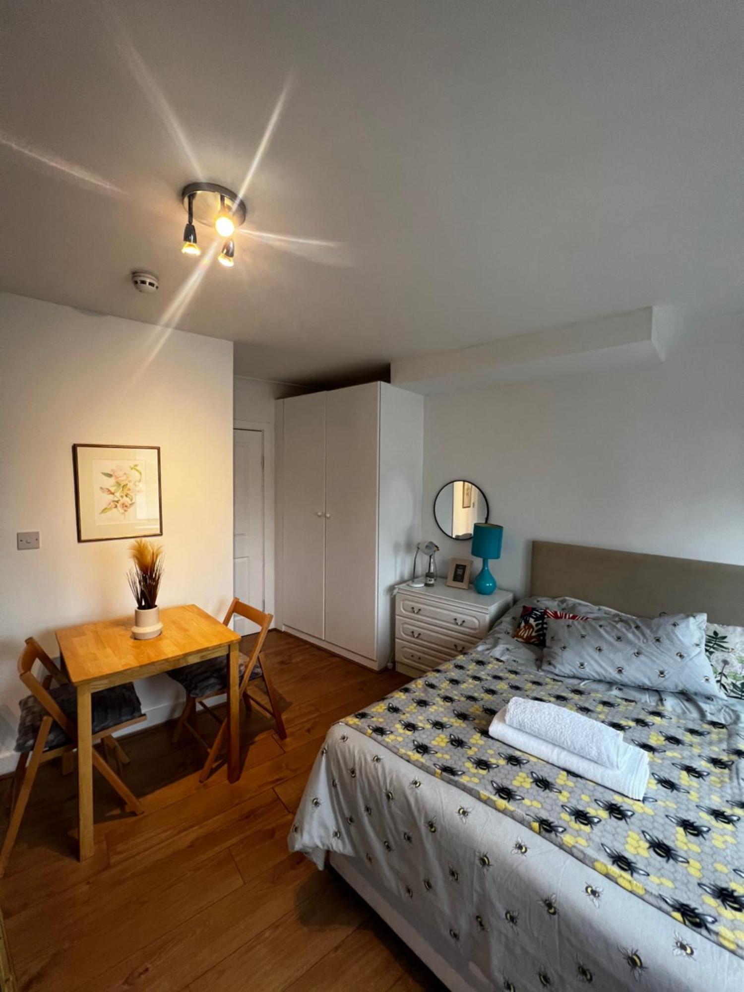Flat In London Appartement Buitenkant foto